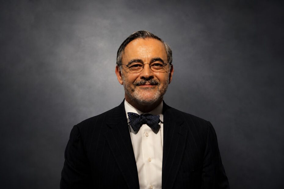 Portrait of Ali Alfoneh, senior fellow at the Arab Gulf States Institute and expert on Iranian politics