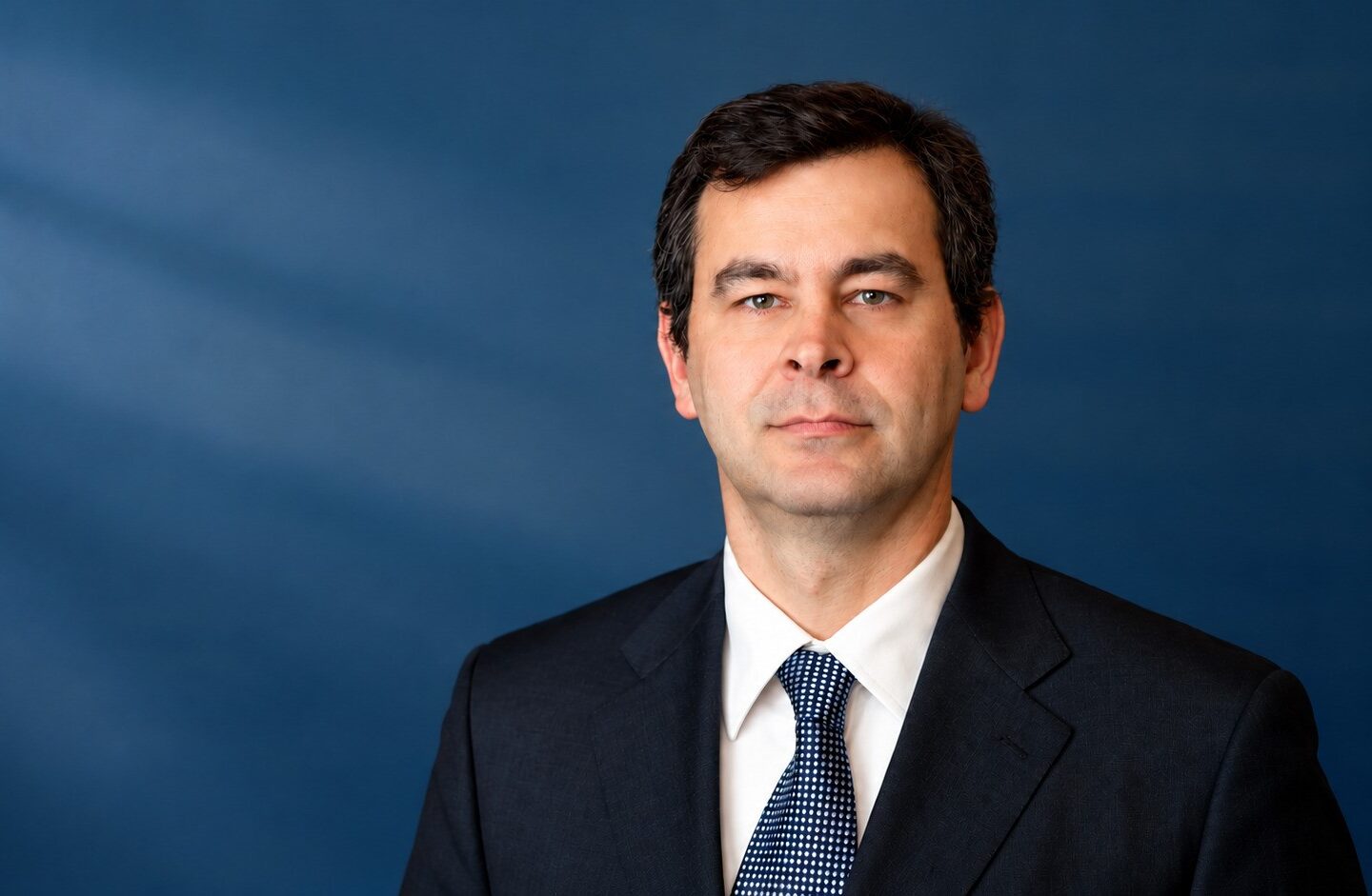 Portrait of Sinan Ülgen, EDAM director and Carnegie Europe senior fellow, discussing Türkiye’s regional strategy and Eastern Mediterranean tensions